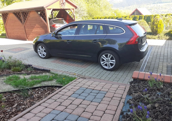 Volvo V60 cena 34800 przebieg: 189000, rok produkcji 2012 z Limanowa małe 46